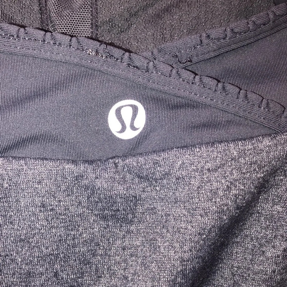 Lululemon size 6 grey athletic tank top - Picture 3 of 5
